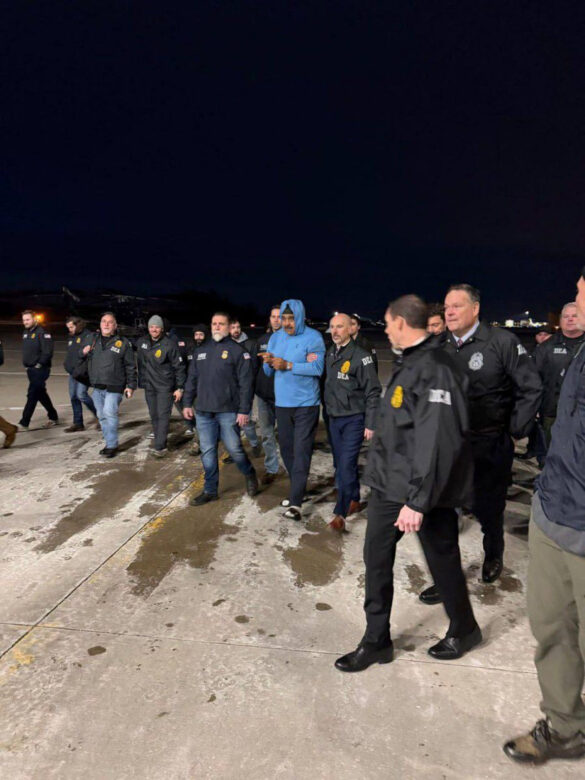 Presidente venezuelano foi escoltado por agentes federais Reprodução / Redes Sociais