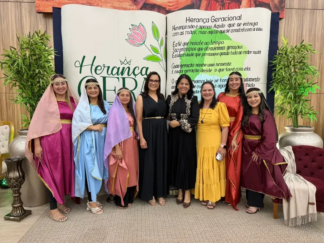 Fé e Liderança: Mailza Assis prestigia a Série “Mulheres da Bíblia 5.0” na AD Brás